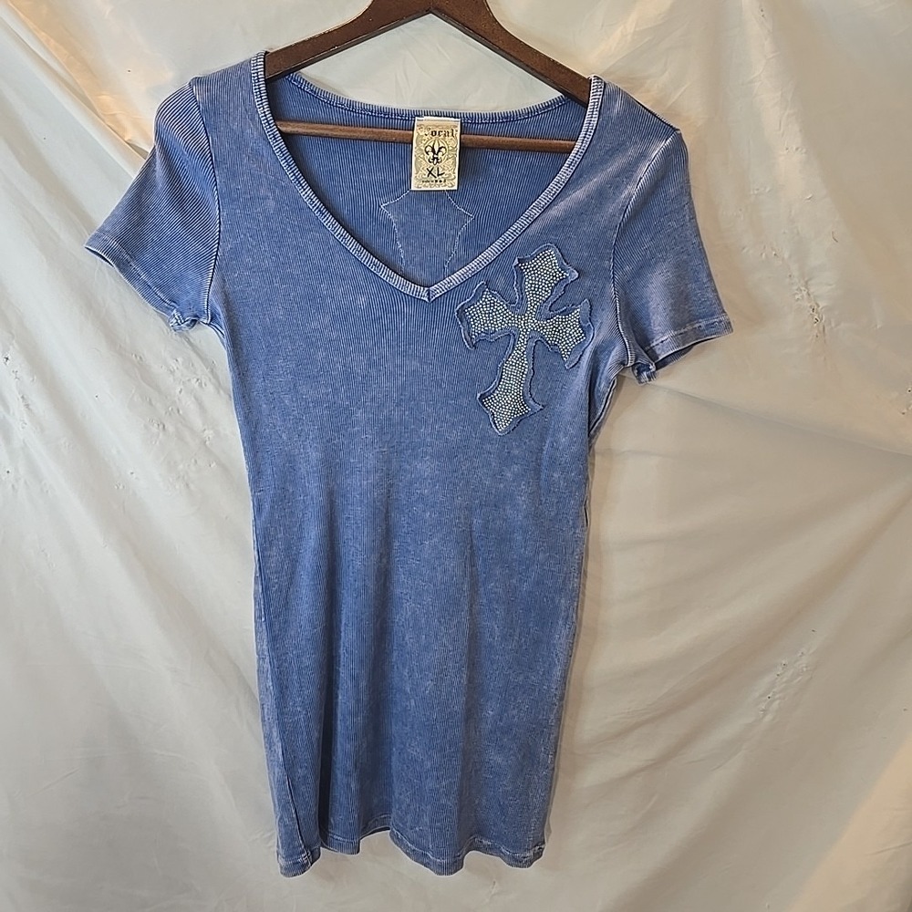 Vocal Ribbed Acid Wash V-neck Shirt Jeweled Cross Blue‎ Juniors XL Y2K-inspired